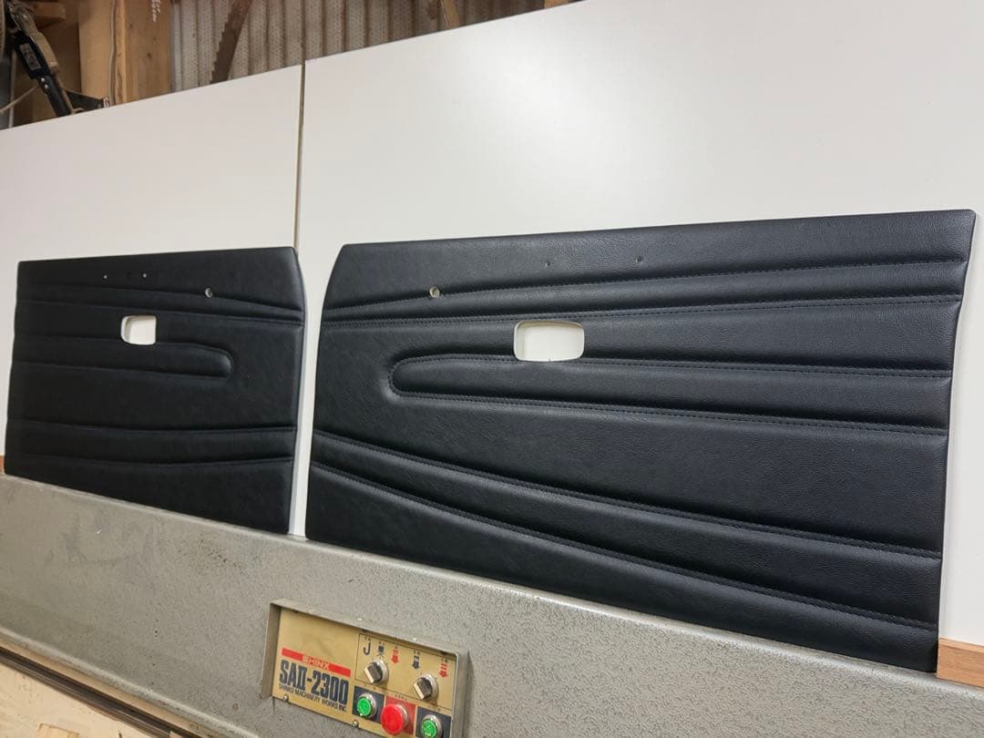 undergroundサニトラGB122 用フロント左右ドア内張りブラック