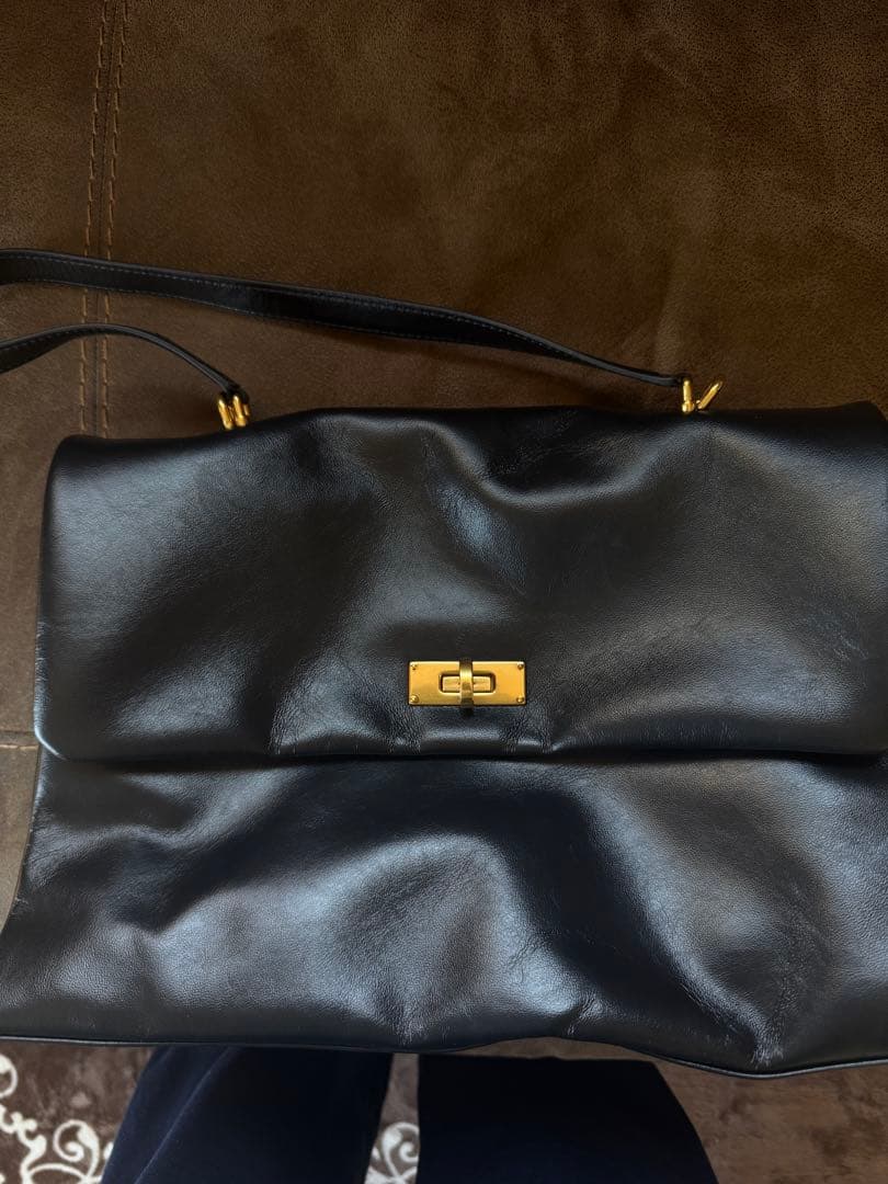 CHARLES & KEITH ケリー トップハンドルサッチェルバッグ