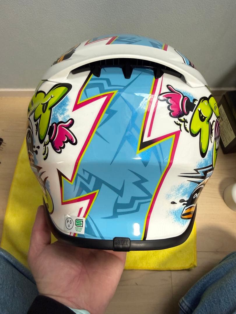 SHOEI Z8 ミューラル　Mサイズ　美品