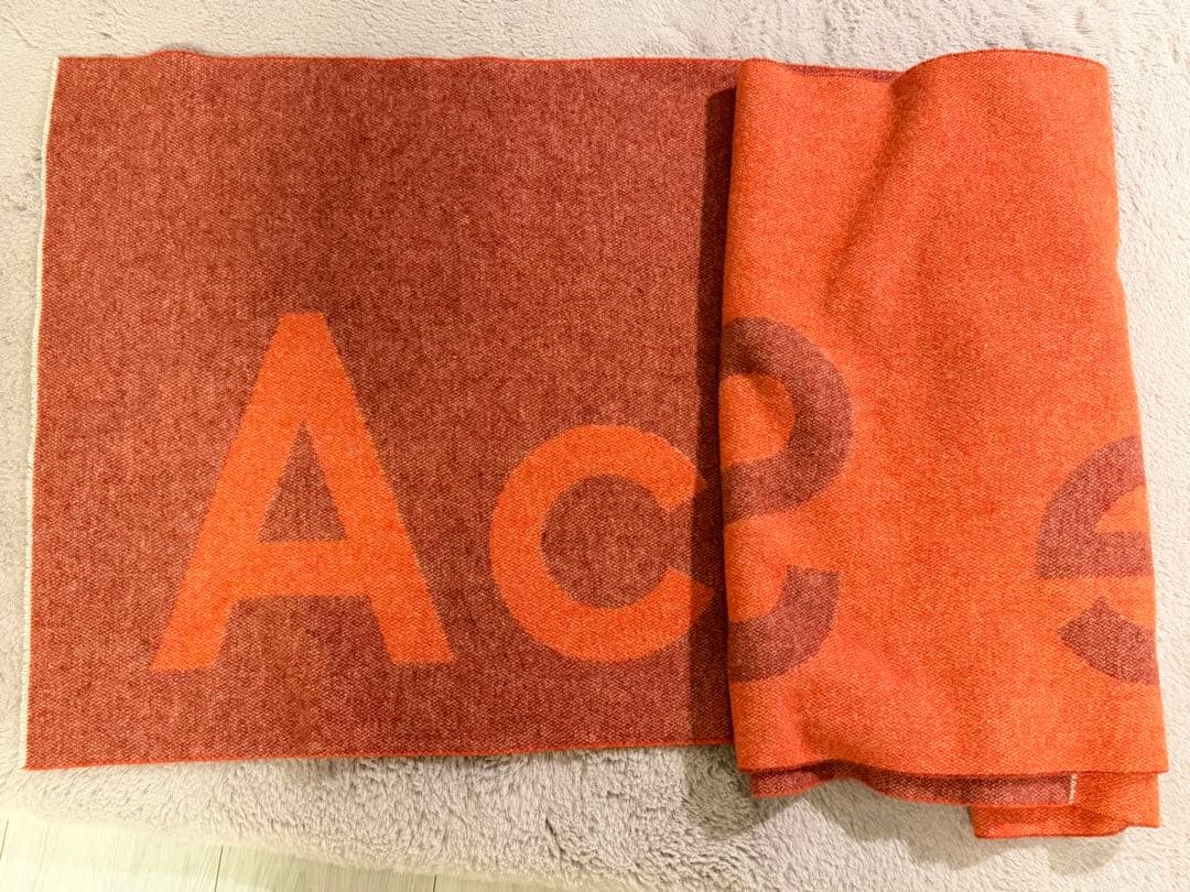 Acne Studios 大判マフラー