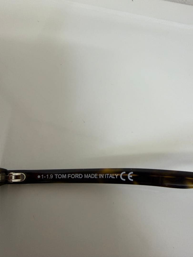 TOM FORD TF5625-F-B 052 度なし　メガネ　サングラス
