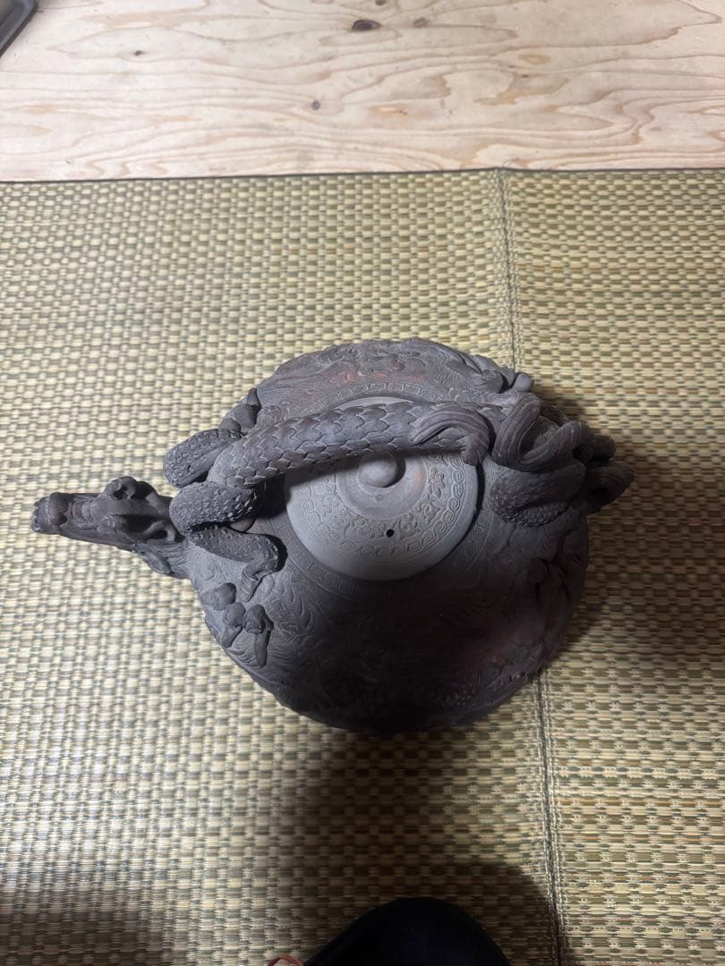 龍の急須 製作者など不明