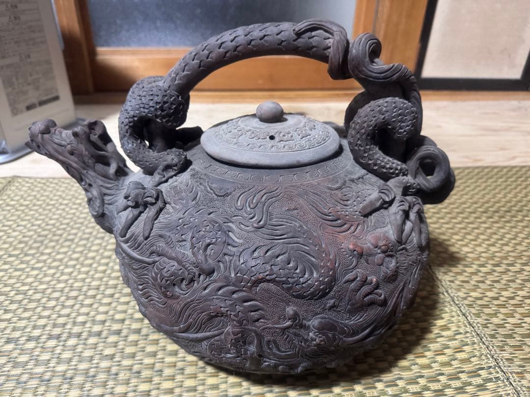 龍の急須 製作者など不明