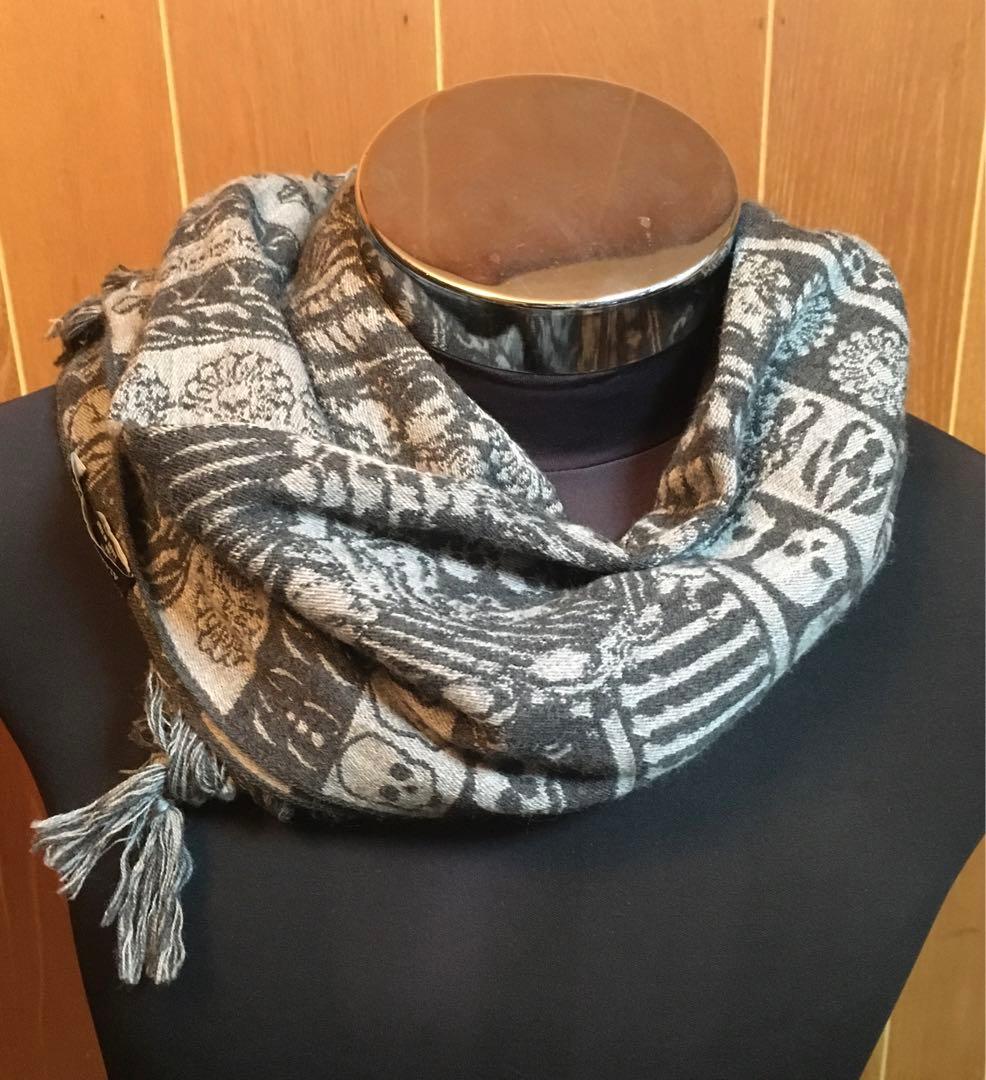 ALEXANDER MQUEEN スカル柄　ドクロデザイン　イタリア製