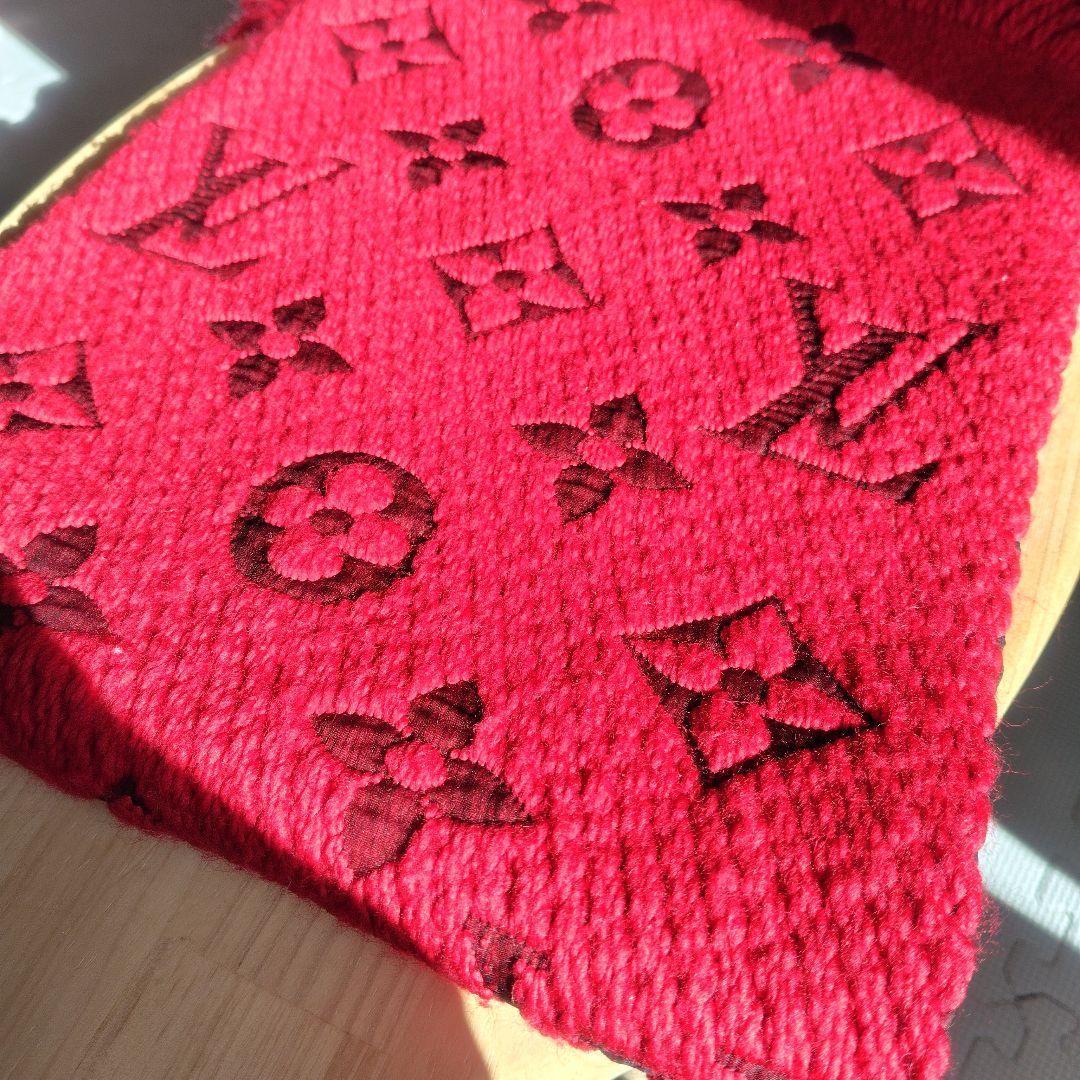 Louis Vuitton 赤 マフラー