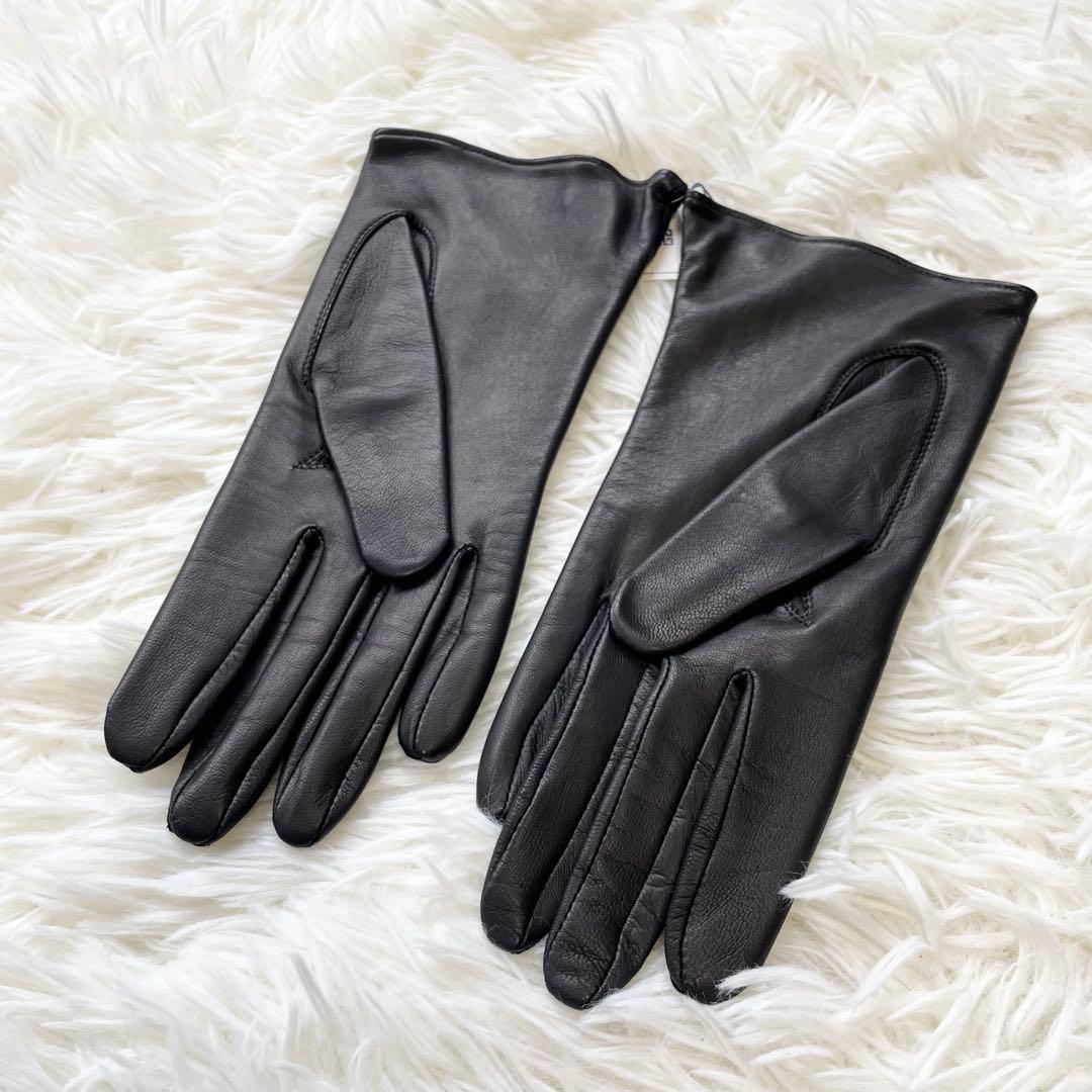 【新品未使用】GIVENCHY ジバンシー レザーグローブ 羊革 手袋 金具ロゴ