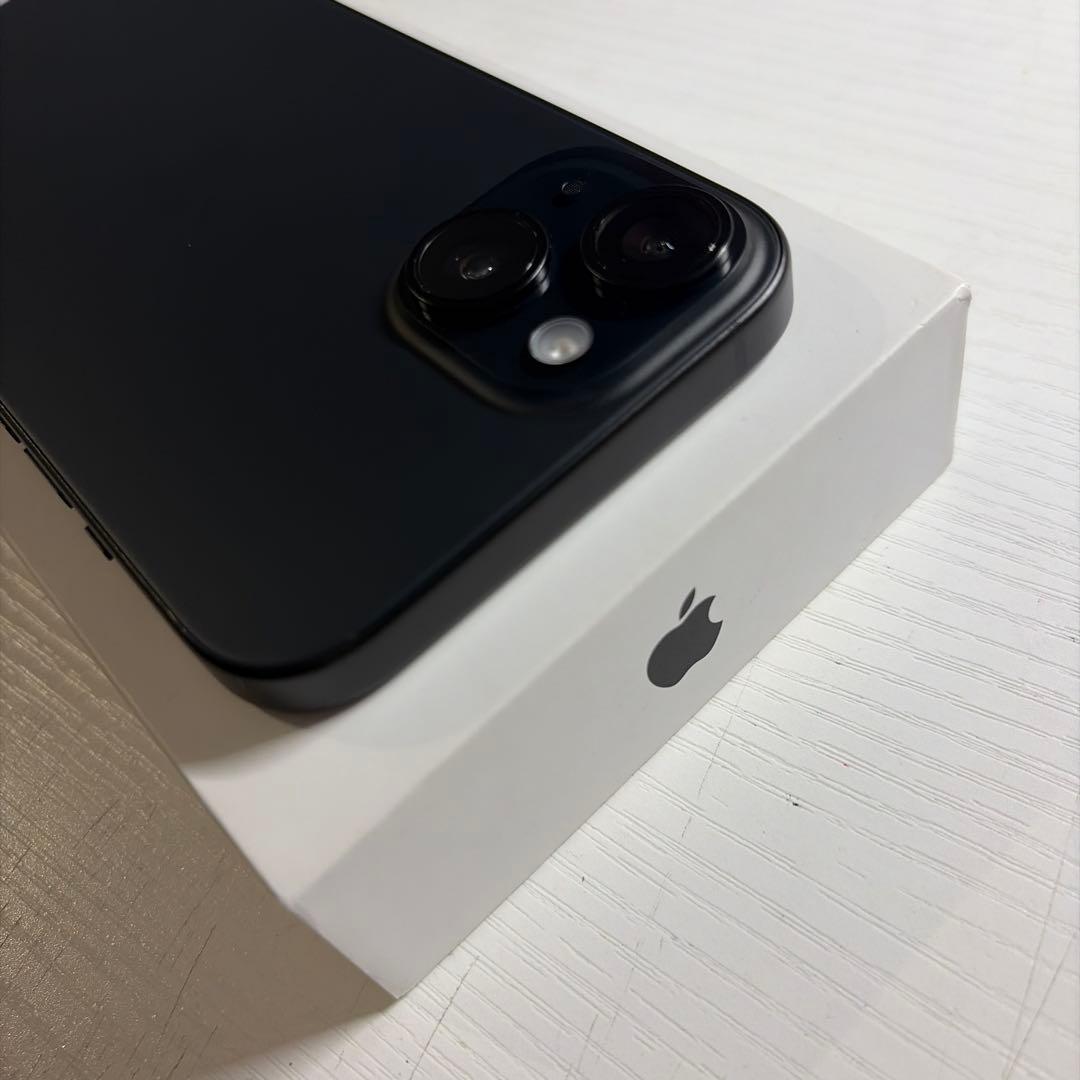 iPhone15 128GB ブラック SIMフリー 極美品