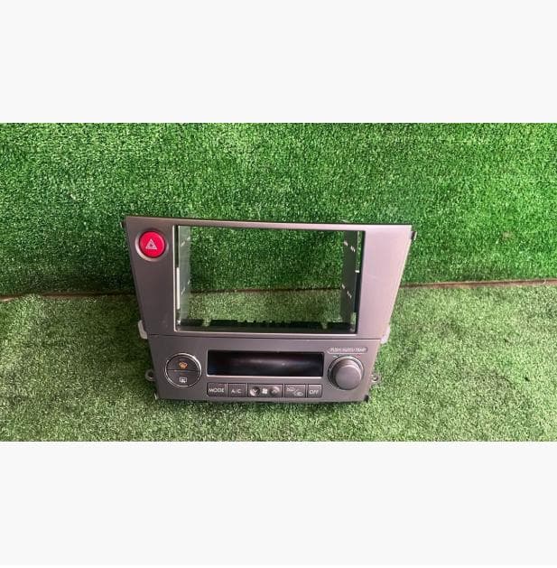 スバルレガシィBP5-2004年オーディオエアコンパネルスイッチC-2-3863