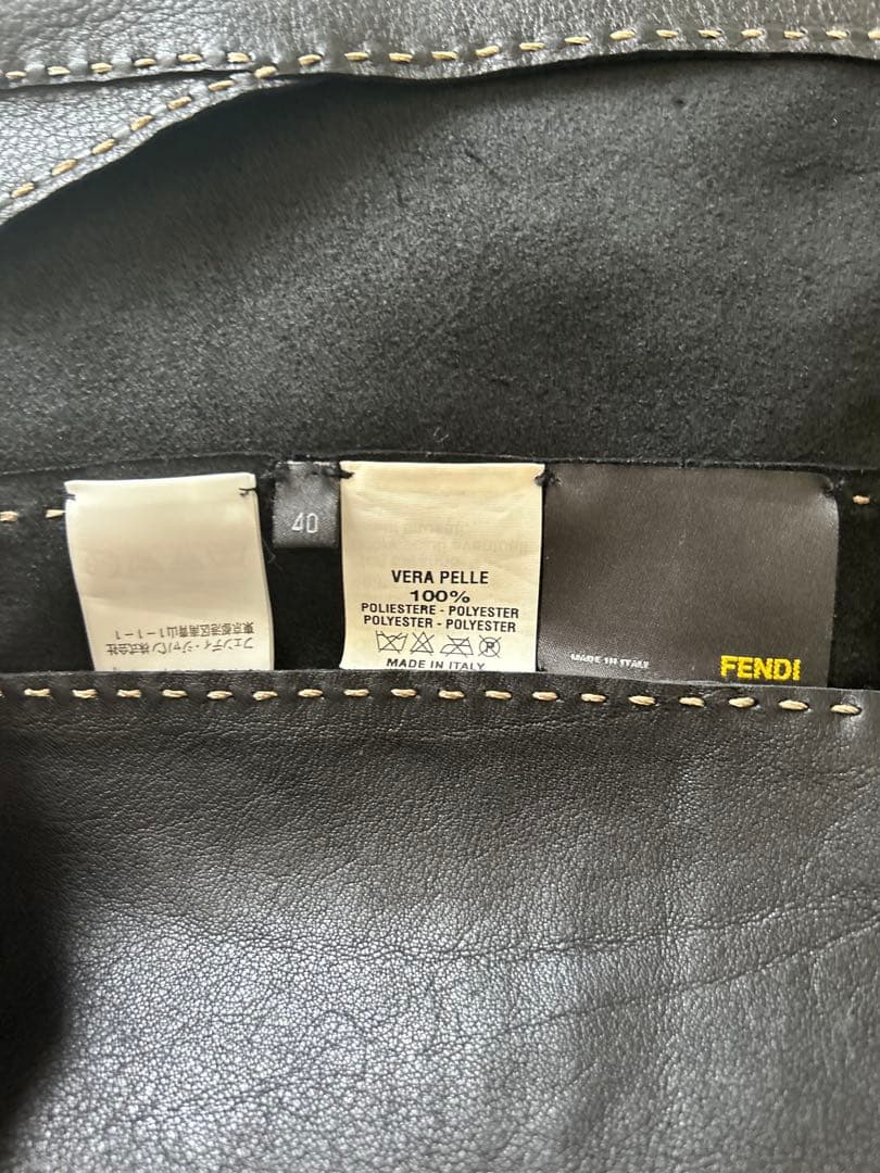 S*e様 FENDI 黒レザージャケット ステッチデザイン　新品未使用