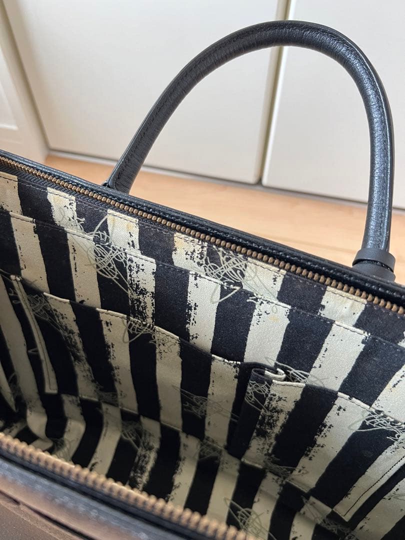 ヴィヴィアンウエストウッド　ハンドバッグ