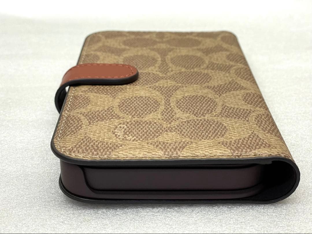 iPhone15 COACH手帳型ケース
