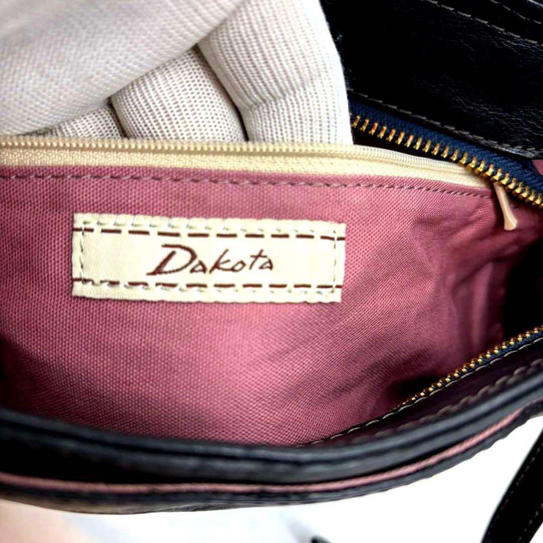 未使用級　Dakota ダコタ キューブ ショルダーバッグ 2way 牛革　黒