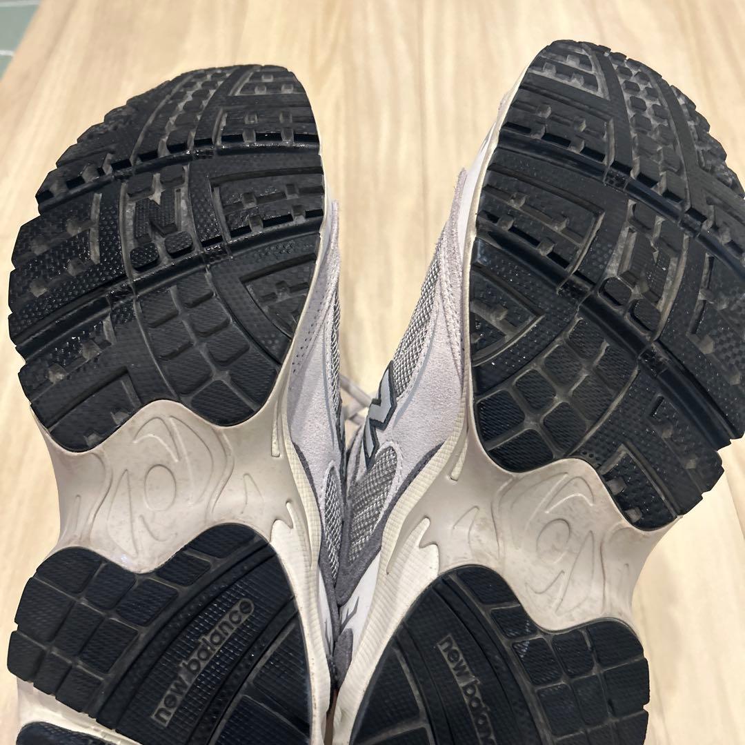 New Balance 725 グレー スニーカー