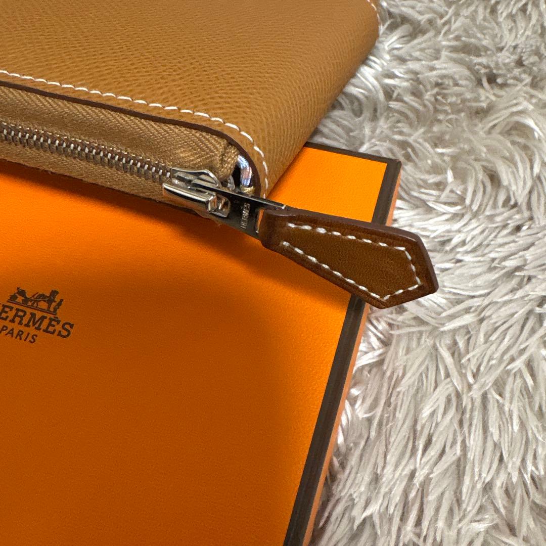 HERMES アザップ　シルクインコンパクト 美品