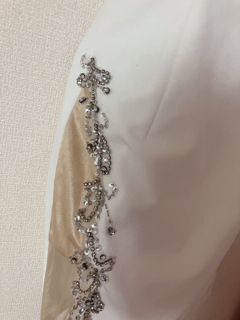 定価2.8万美品イルマIRMA高級キャバドレスS白ワンショルダー胸盛らなくてok