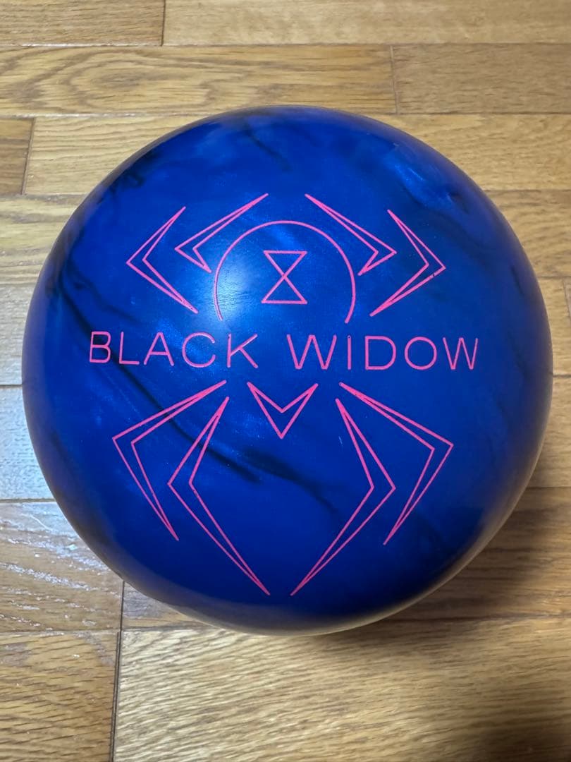 BLACK WIDOW マニア　15ポンド　ボウリングボール　シャミー付き