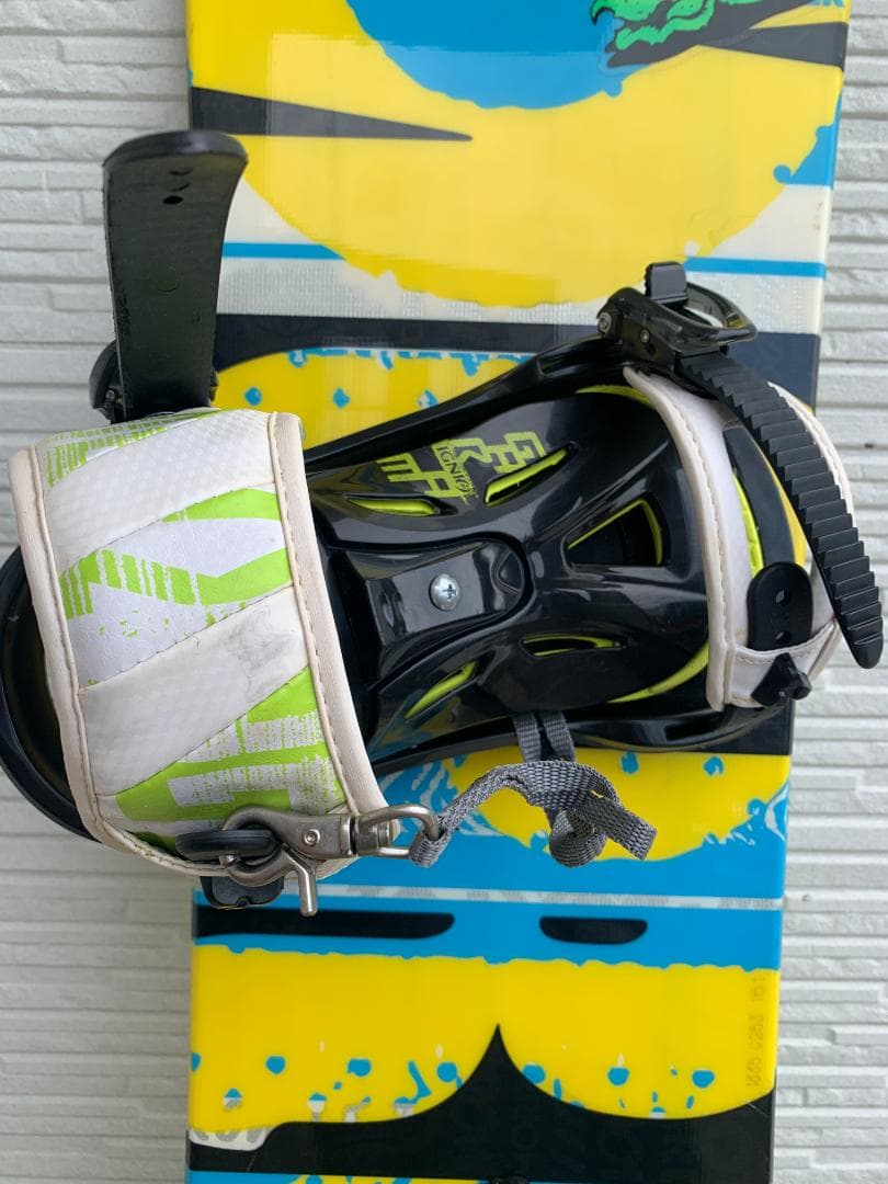 Morrowスノーボード 151cm IGNIOビンディング初心者向け グラトリ