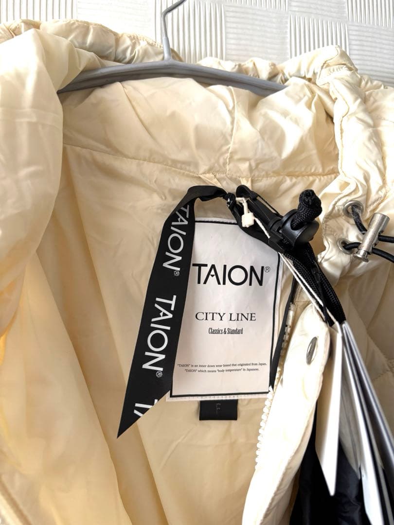 YUI新品タグ付　TAION 【洗える】シティ　ダウンケープ　今季完売品