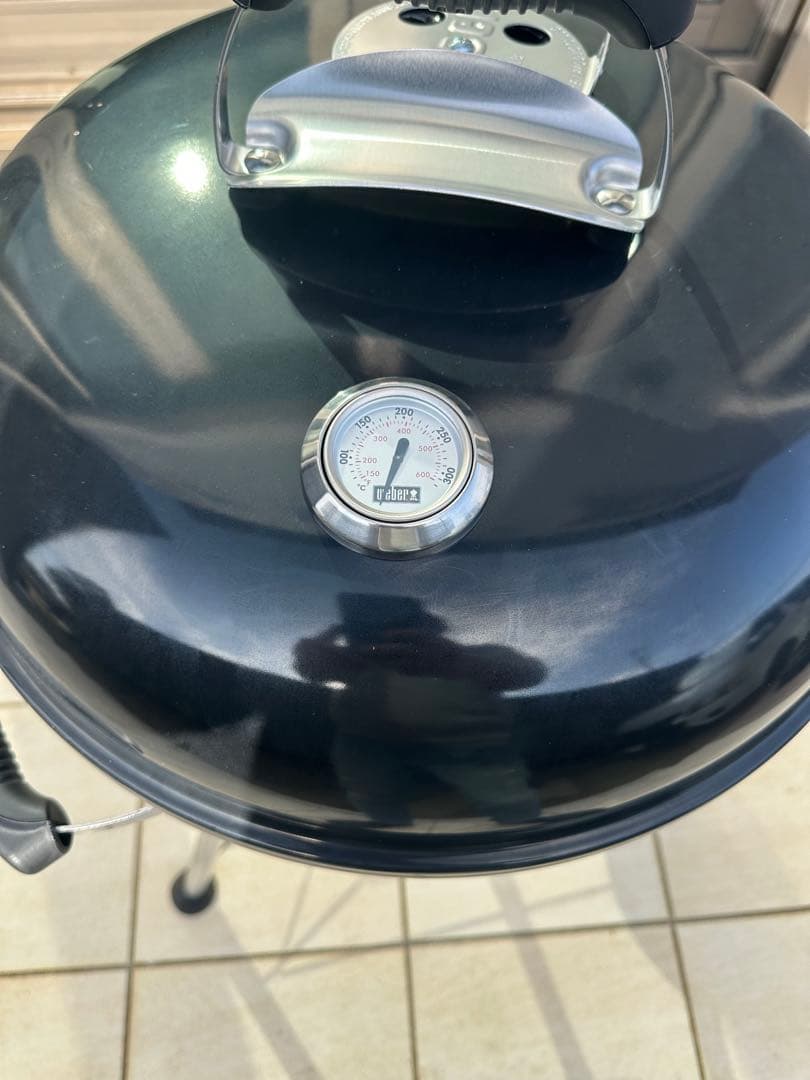 未使用　Weber 57cm Compact グリル Charcoal BBQ