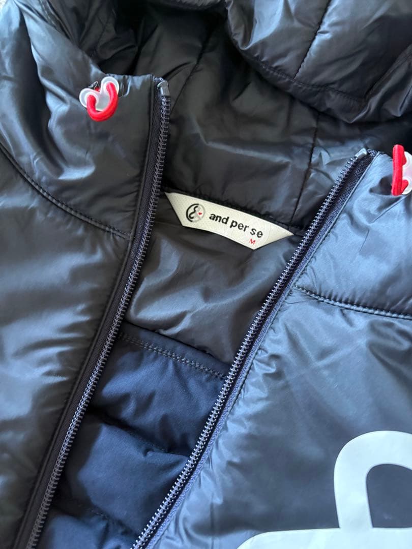 and perse フード付きネイビーベスト M