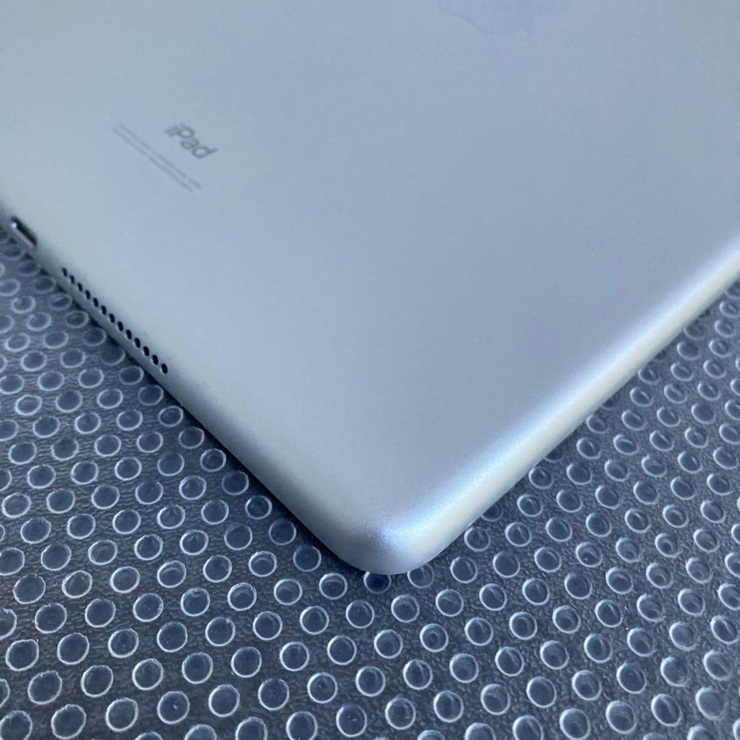 825【早い者勝ち】外観比較的美品☆iPad7第7世代32GB SIMフリー☆