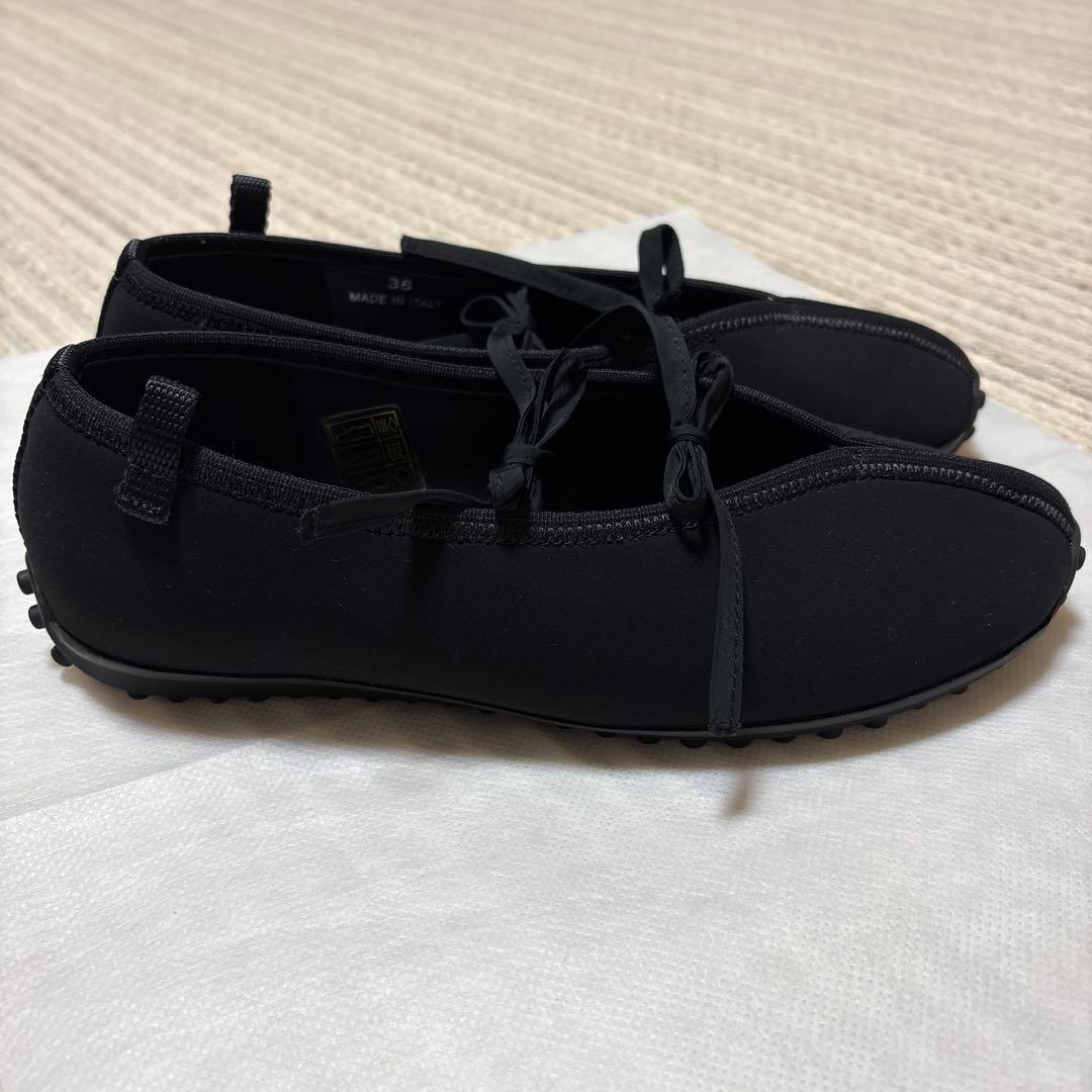 【CECILE BAHSEN】ブラックフラットシューズ