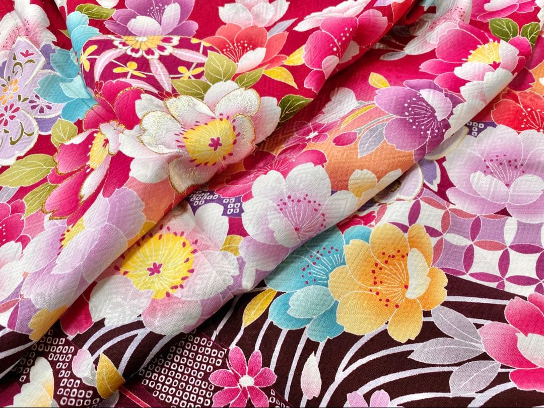 ⭐︎K0816 美品 正絹 振袖 レンタル店放出品 ガード加工 花柄 赤 9号