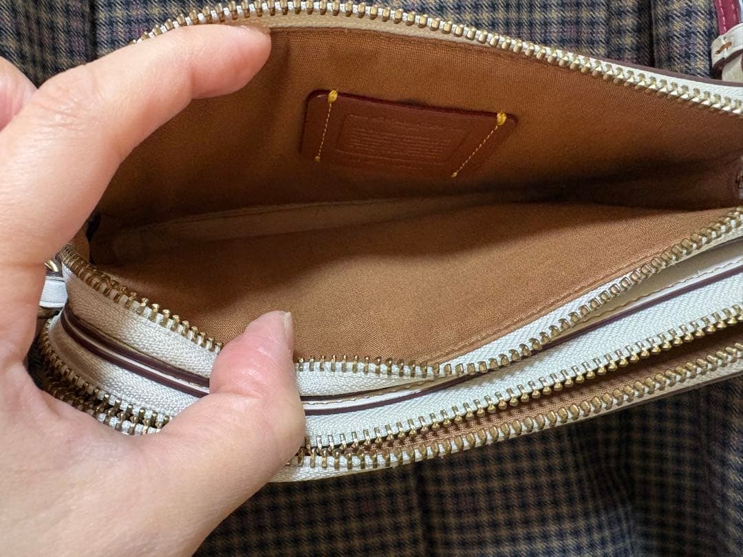 ユ*オ様 【レキシー】COACHポシェット