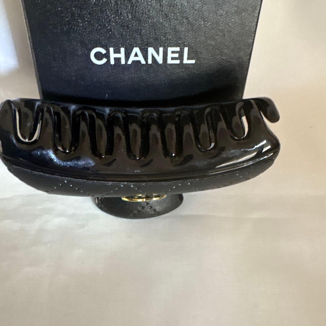 ラスト１点極美品❗️CHANEL ノベルティブラック ヘアクリップキルティング