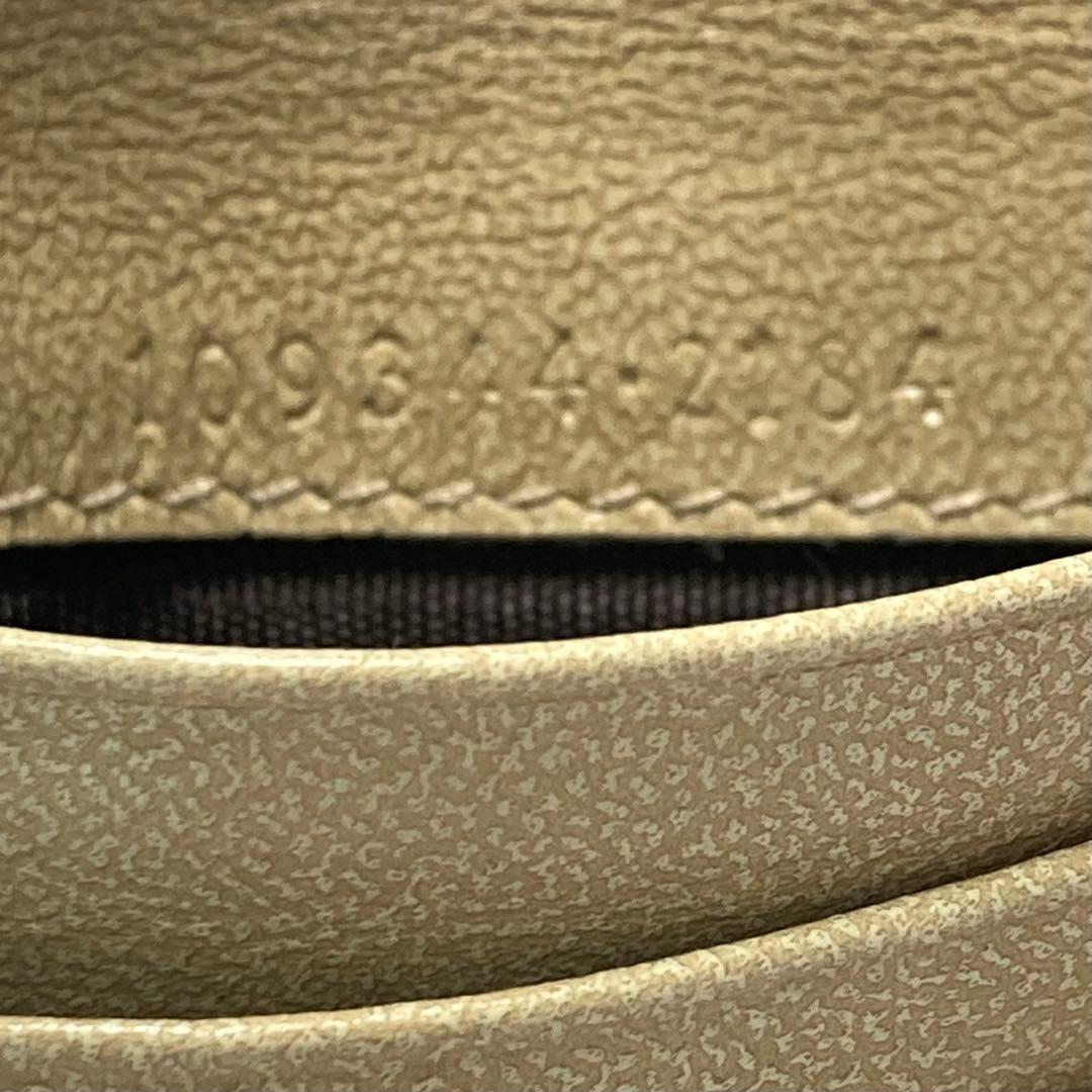 美品　GUCCI グッチ　二つ折り　財布　コンパクト　ベージュ　白　レディース