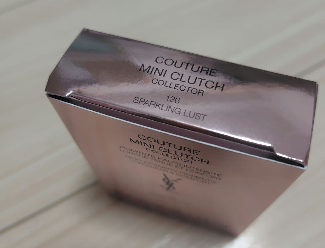 【新品未使用】クチュールミニクラッチ 126 スパークリングラスト