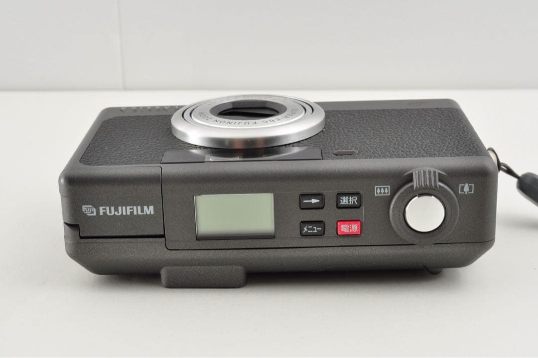 美品　FUJIFILM NATURA CLASSICA フィルムカメラ