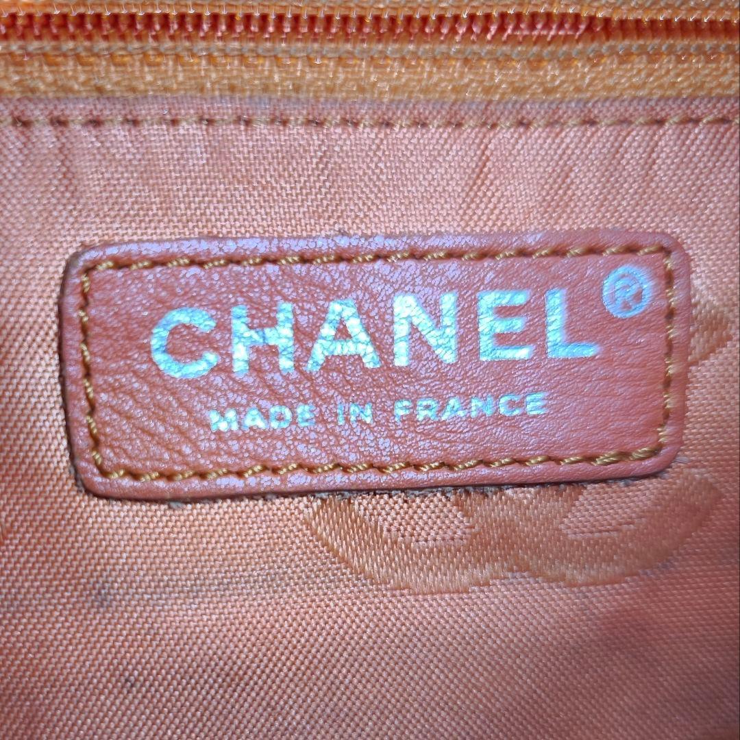CHANELシャネル カンボンライン ラージトート ホワイト×ブラック