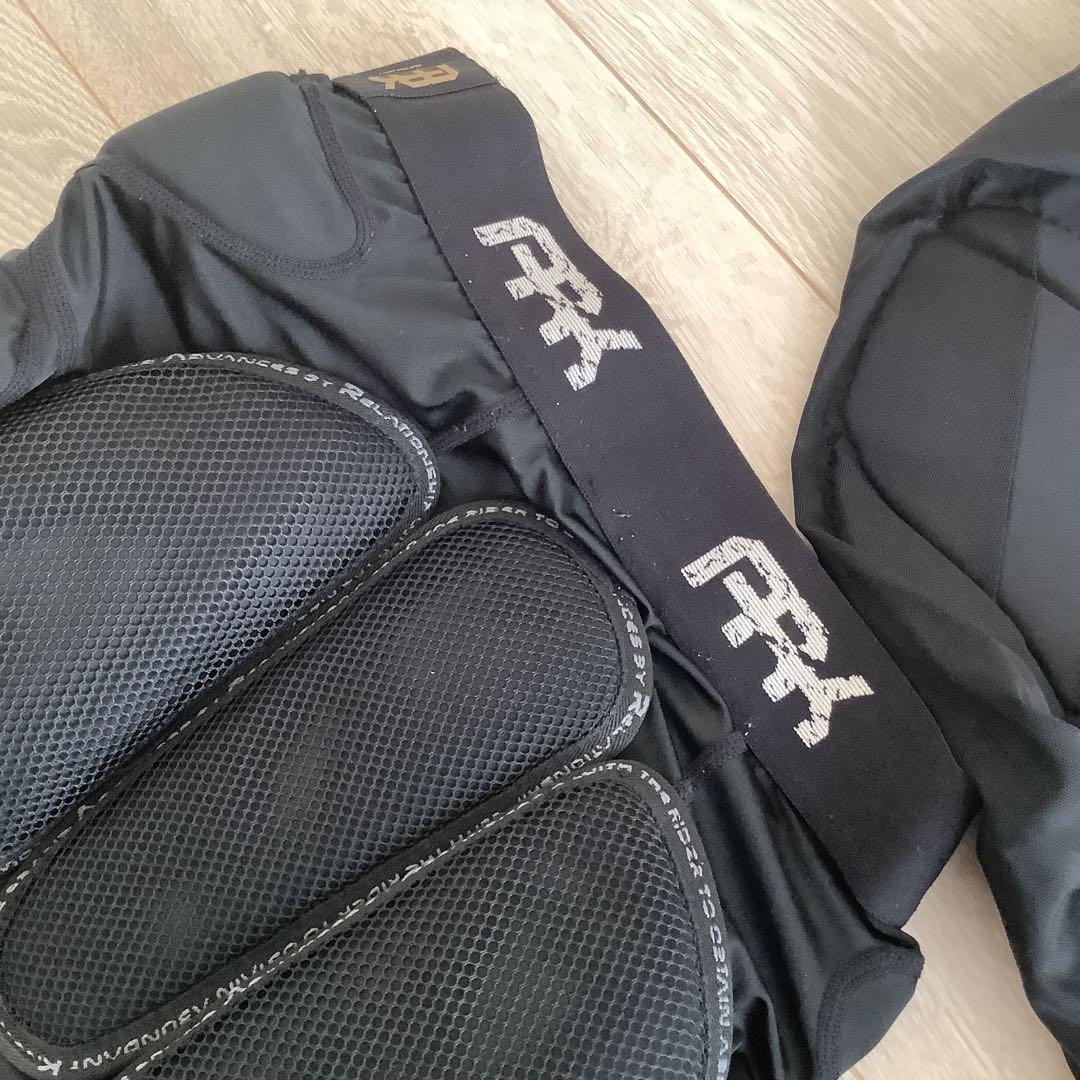 034 スノーボードプロテクターM上下セットARKパンツVAXPOTジャケット