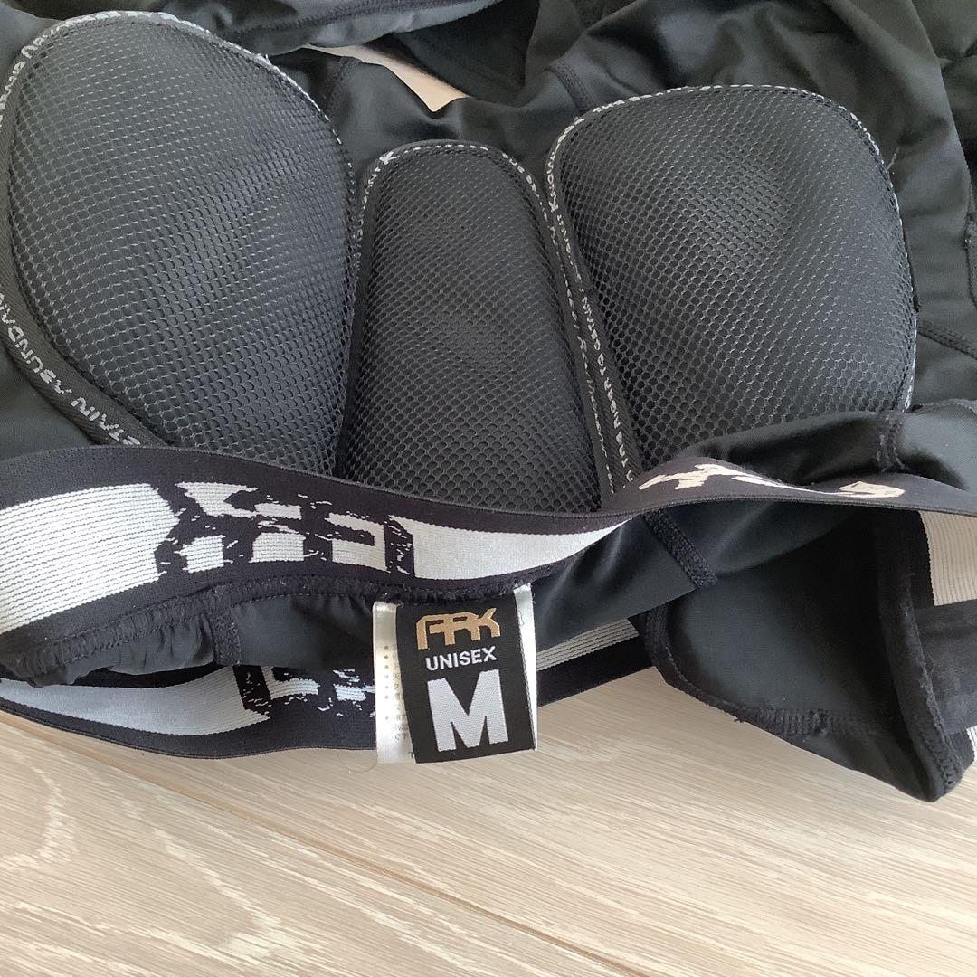 034 スノーボードプロテクターM上下セットARKパンツVAXPOTジャケット