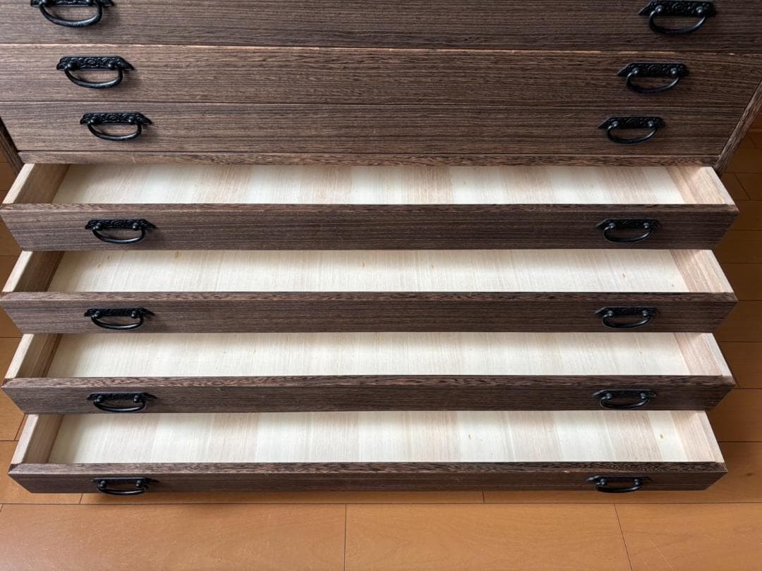 桐天然木たんす 　本焼磨き仕上げ 12段：