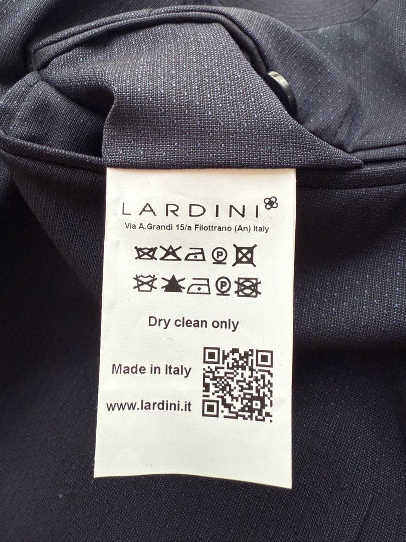※シャア 未使用 LARDINI ウールスーツ 50 ミッドナイトブルー
