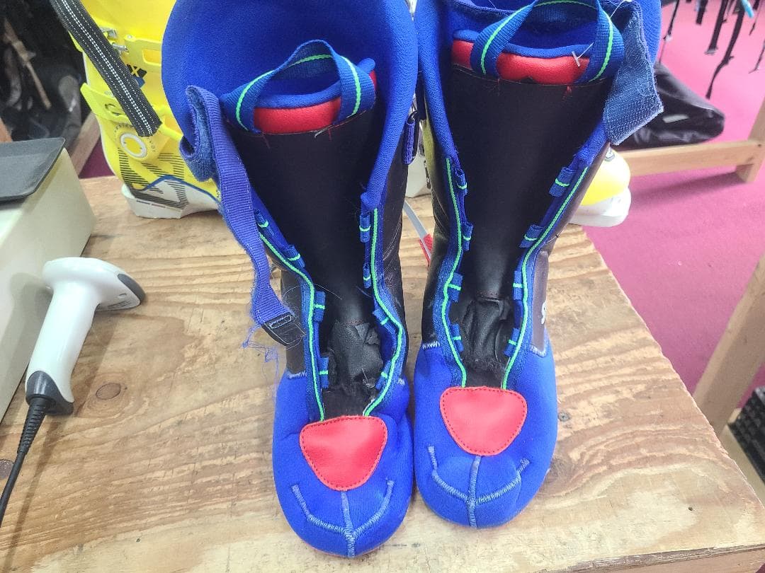 スキー 28-28.5 SALOMON X-MAX 130