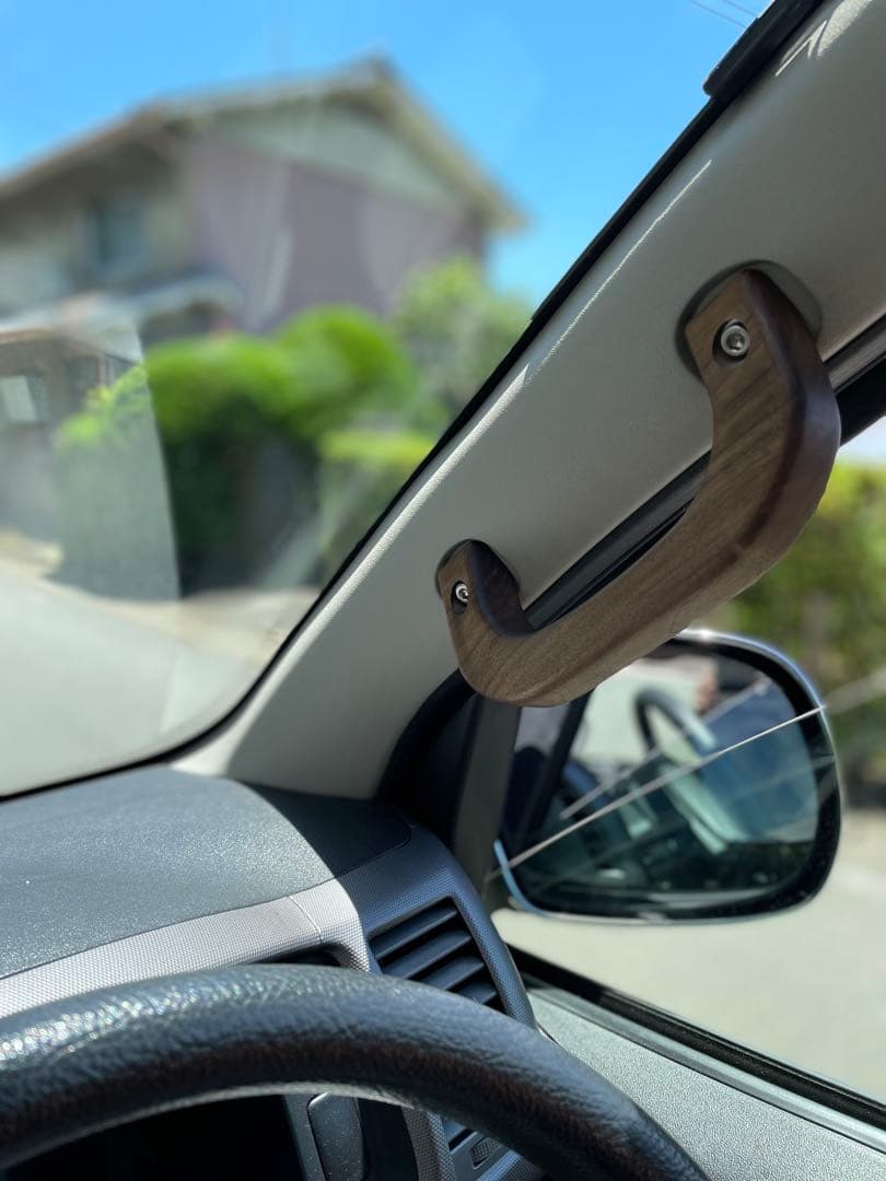 ウォールナット (濃いめ)アシストグリップ　ハイエース用　Ａピラー用3個セット