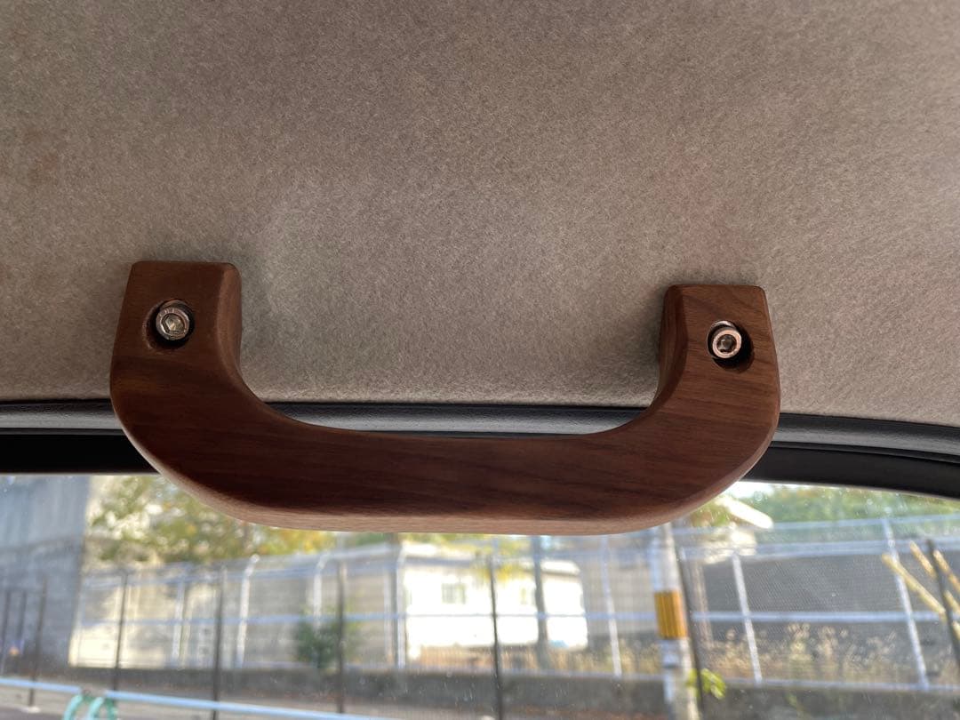 ウォールナット (濃いめ)アシストグリップ　ハイエース用　Ａピラー用3個セット