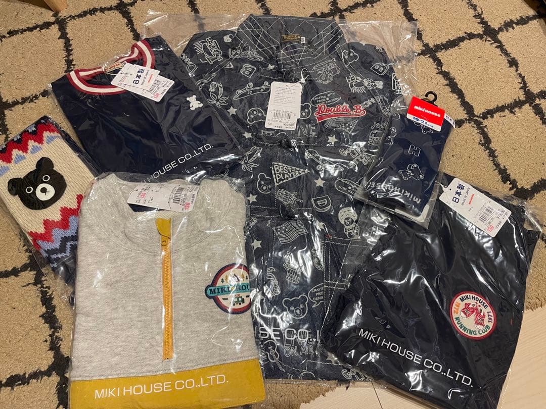ミキハウス　130cm 新品タグ付き⭐︎男の子秋冬お洋服　まとめ売り