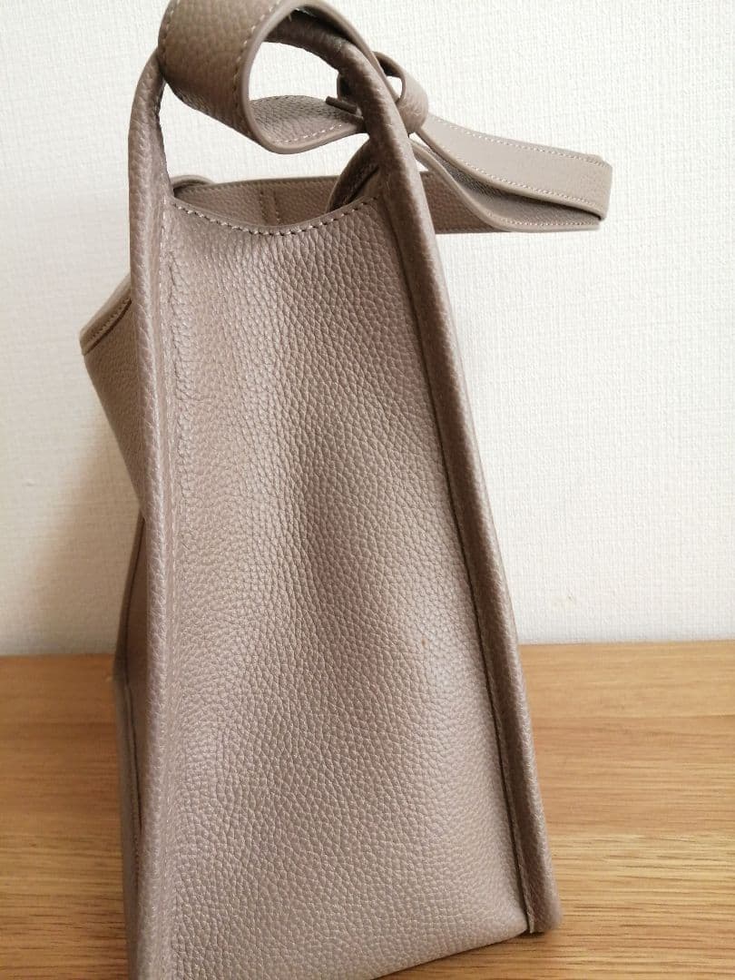 ロンシャン Le Foulonne レザー肩掛けHobo Bag Mトートバッグ