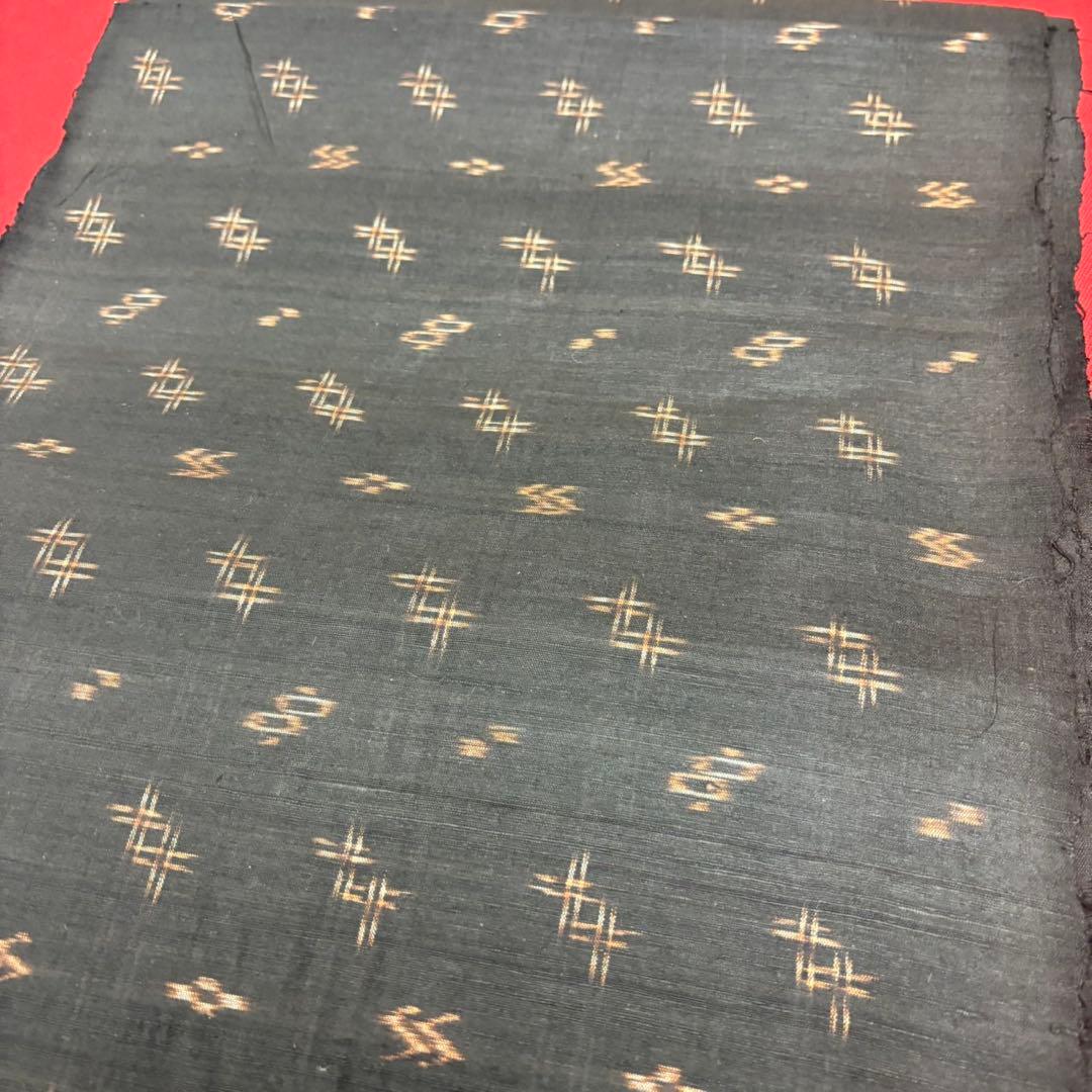 本場久米島紬　焦茶色　反物　国指定重要無形文化財