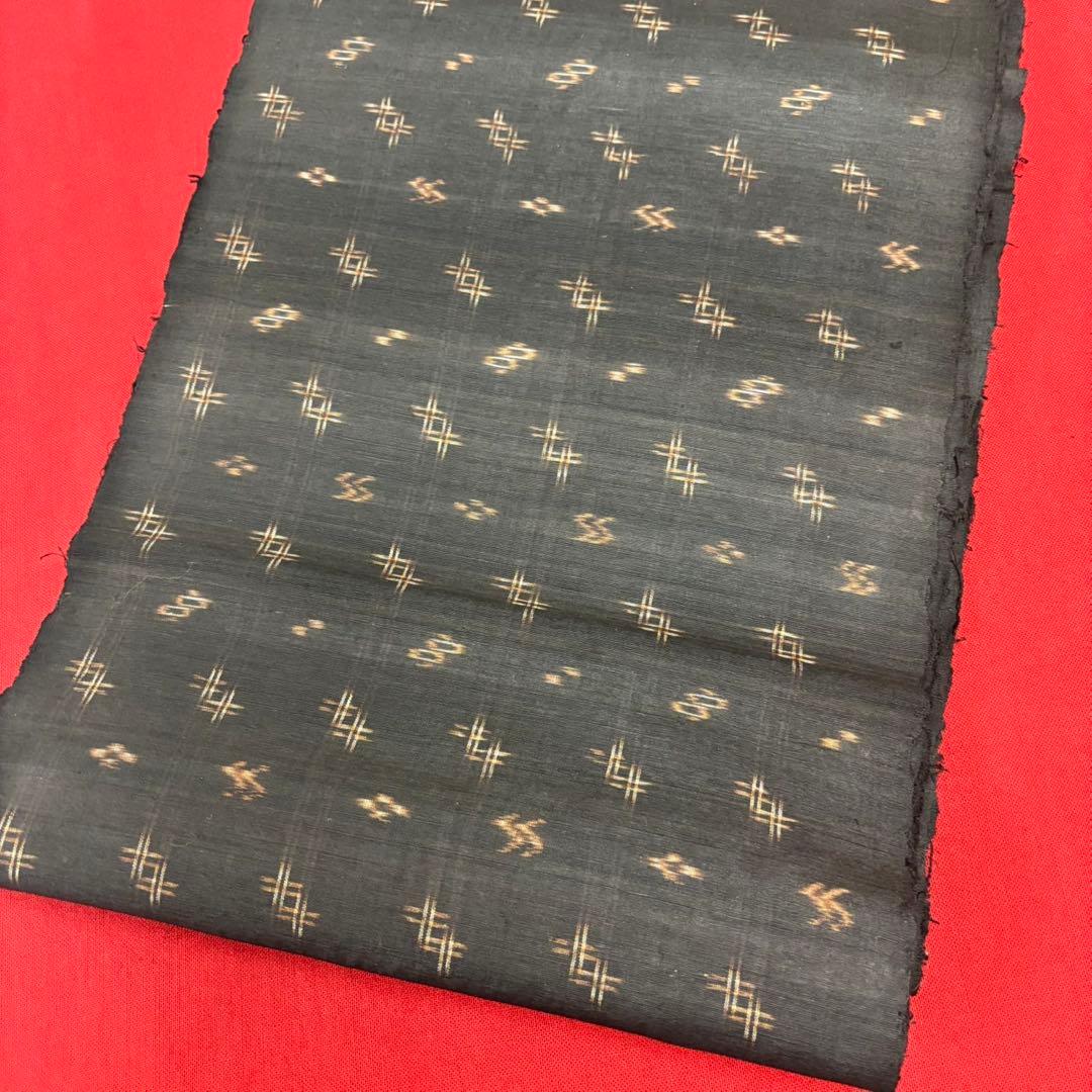 本場久米島紬　焦茶色　反物　国指定重要無形文化財