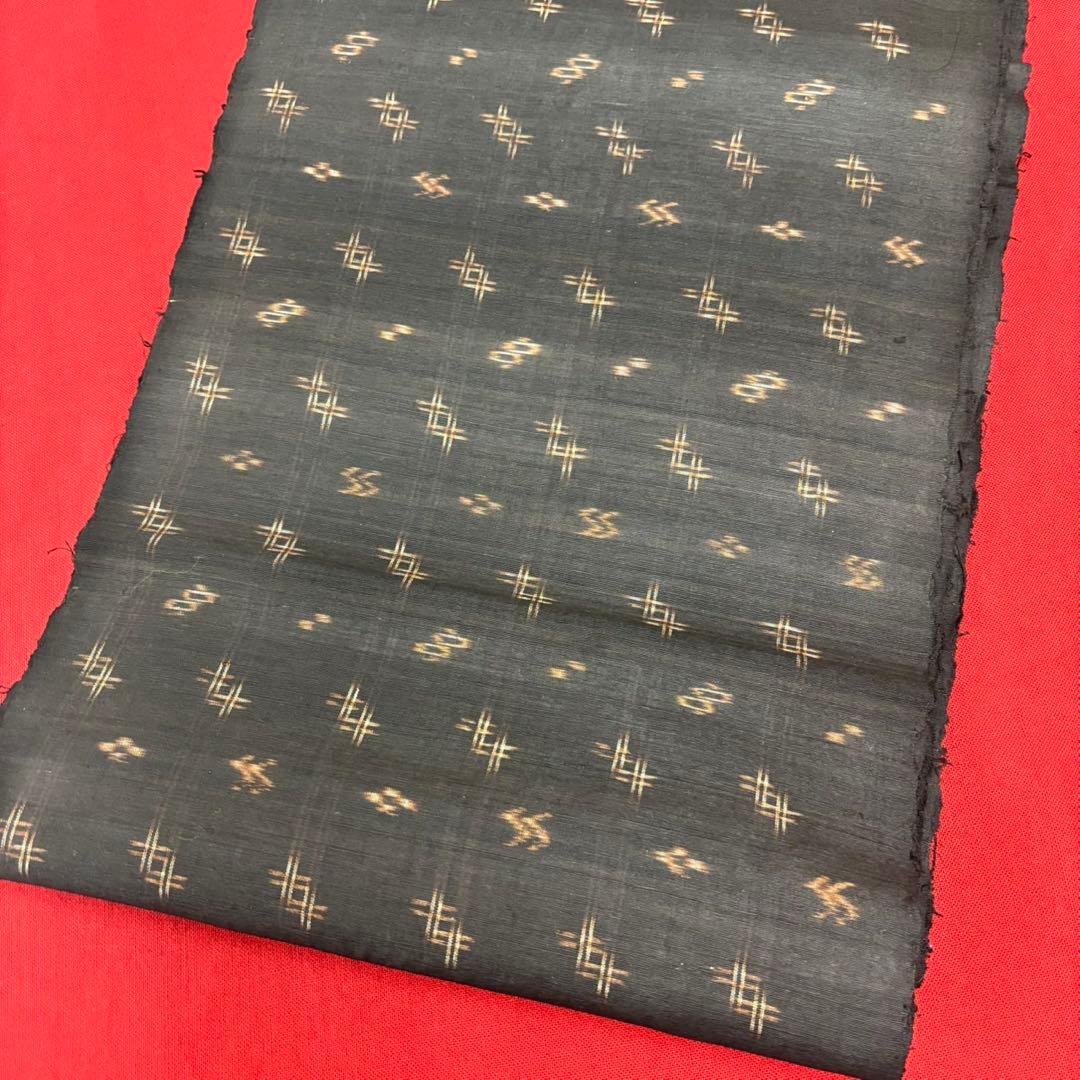 本場久米島紬　焦茶色　反物　国指定重要無形文化財