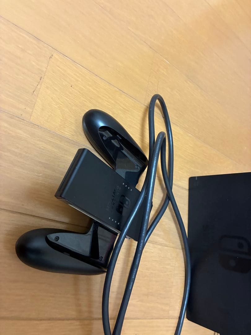 Nintendo Switch 初代 本体 箱あり／付属品完備／おまけケース付き