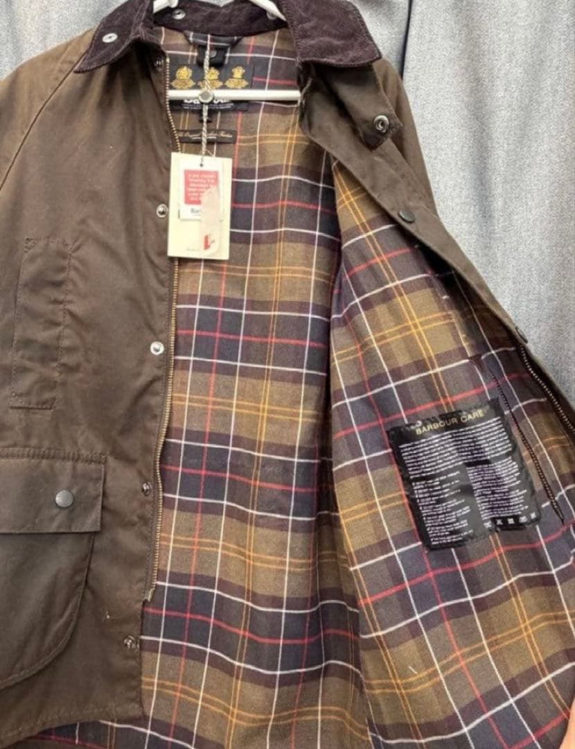 c*k様 新品未使用タグ付　BarbourビューフォートオイルドジャケットBEA