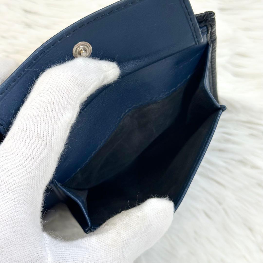 NFCタグ有 極美品✨️フェラガモ 二つ折り財布 リバイバル ガンチーニ 黒