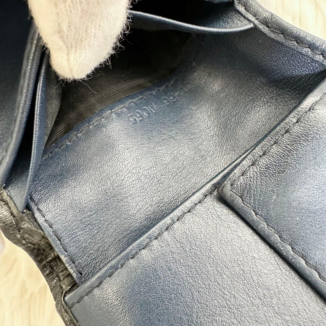 NFCタグ有 極美品✨️フェラガモ 二つ折り財布 リバイバル ガンチーニ 黒