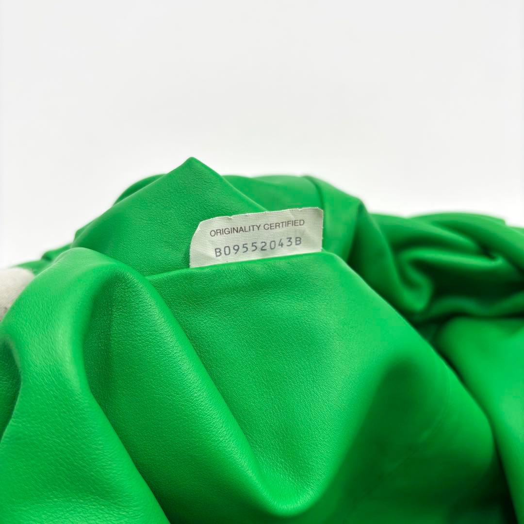 【未使用に近い】 BOTTEGA VENETA THE POUCH ザポーチ